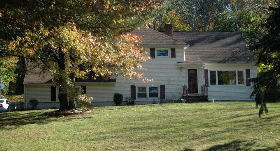 Welcome to 15 Rale Ter, Livingston, NJ