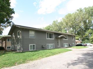 321 27th St NE APT 4, Rochester, MN 55906