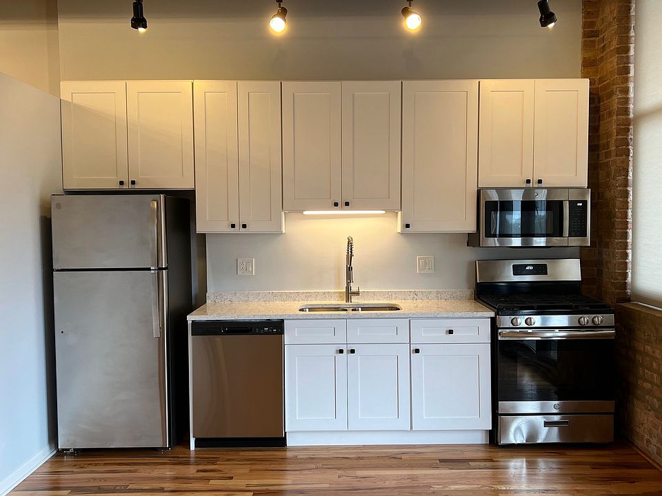 Kitchen updated in 2022