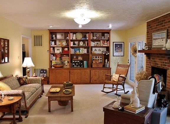 2nd image of 4383 Brentwood Dr