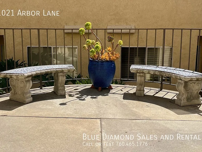 1021 Arbor Ln — Photo 28