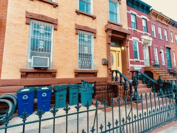 913 Lafayette Ave, Brooklyn, NY 11221