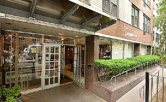 Rented by Compass | media 8