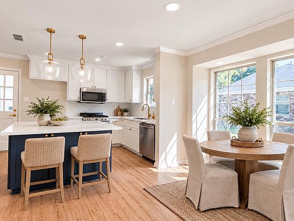 4th image of 10443 E Grandeur Dr