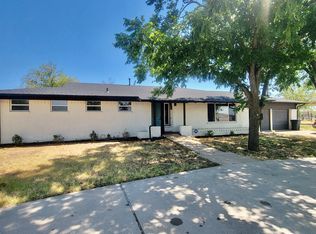 1620 E 2nd St, Cleburne, TX 76031