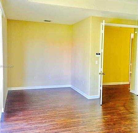 5th image of 19020 SW 74th Ave