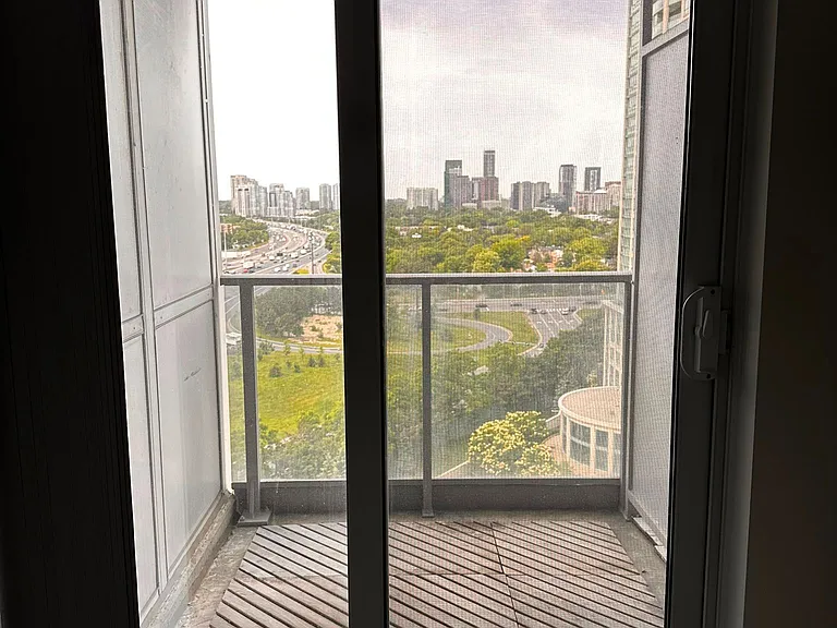 1 Rean Dr #1313 — Photo 6