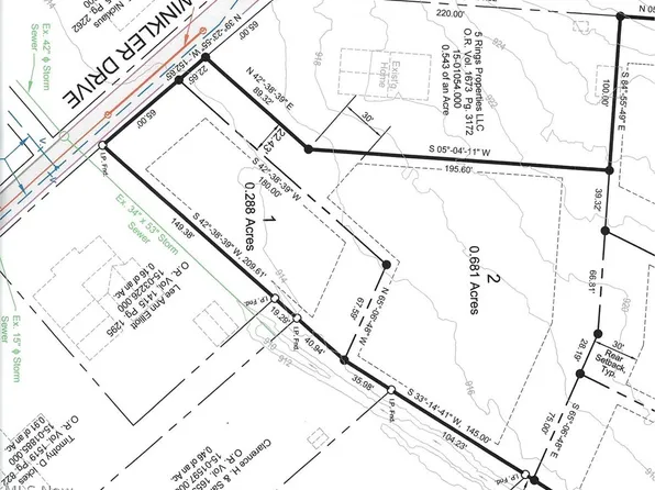 Winkler Dr, Dover, OH 44622