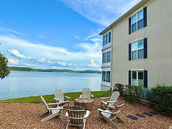 3rd image of 638 Moon Bay Dr #5