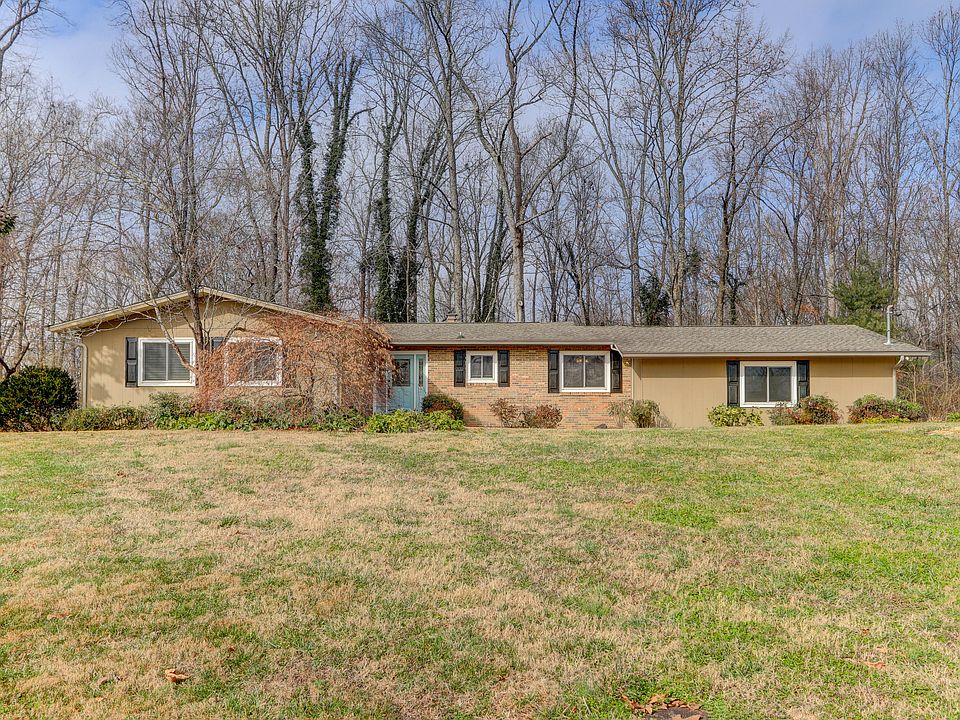 1st image of 7529 Glastonbury Rd