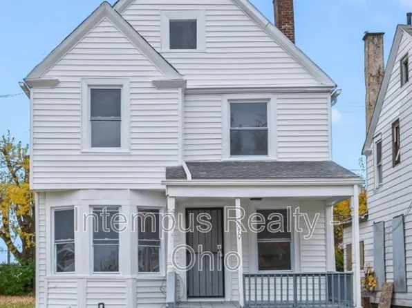 2070 W 105th St, Cleveland, OH 44102