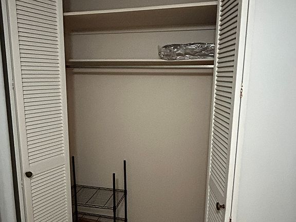 2nd image of 920 Ward Ave