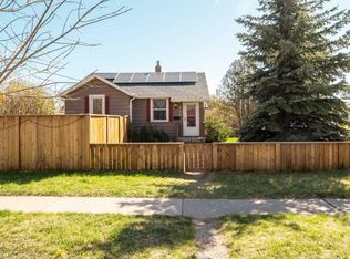 727 W 15th St S, Lethbridge, AB T1J 3A1