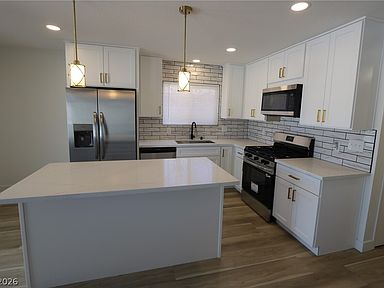 5157 San Anselmo St, Paradise Town, NV 89120, photo 5