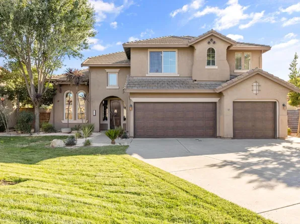 701 Rolling Green Dr, West Sacramento, CA 95605