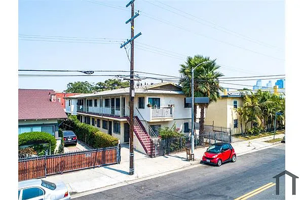 Building Photo - 1423 W 20th St #8