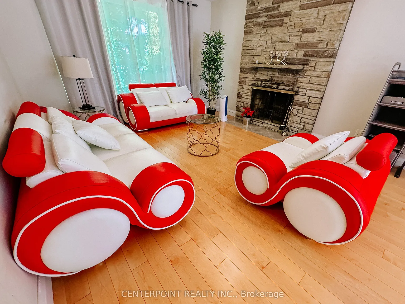 3 bed, $3,200 — Photo 2