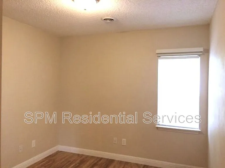 3709 New Colony Dr — Photo 14