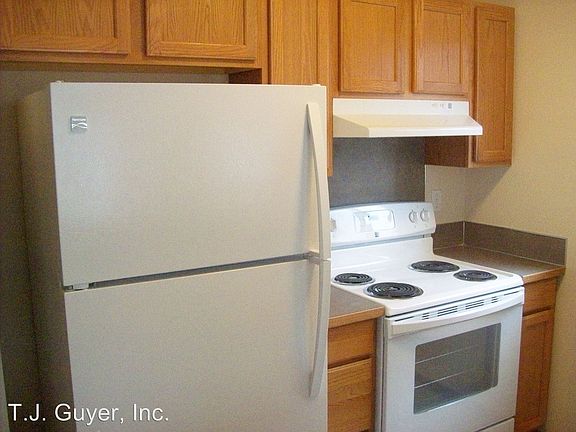 5th image of 1107 Woodland Ave APT B106