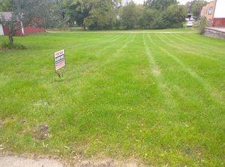 1221 E Main St, Reedsburg, WI 53959