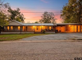 204 W Tarbutton St, Troup, TX 75789