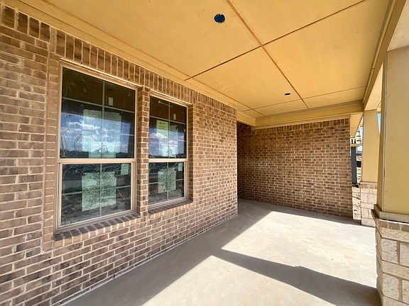 3rd image of 10120 Oakstone Dr