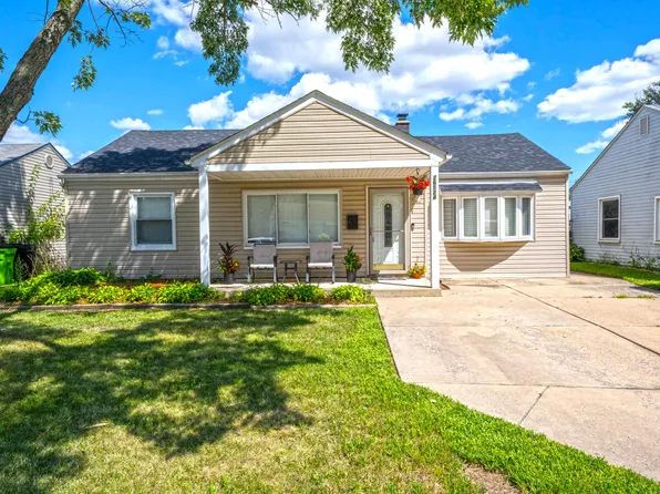 26524 Kathy St, Roseville, MI 48066