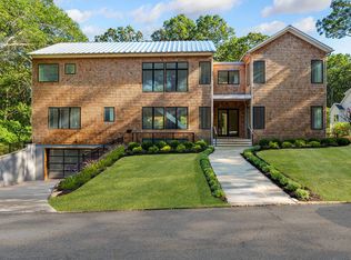 108 Harbor Watch Ct, Sag Harbor, NY 11963