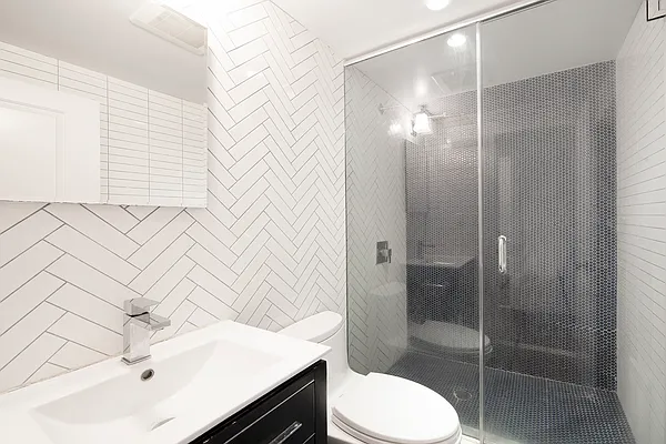 Rented by R New York | media 31