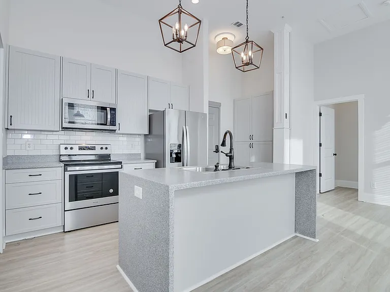164 N Louisville St #2 — Photo 20