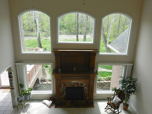 5th image of 2390 River Birch Dr