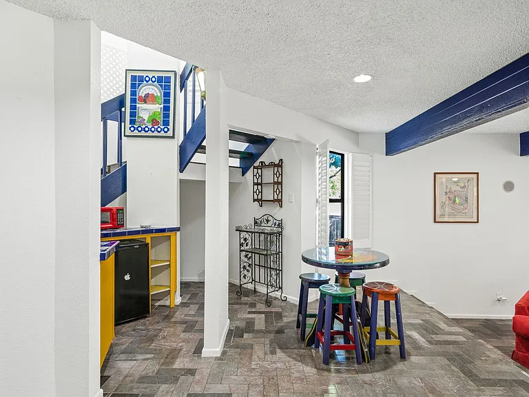 590 Cross River St #1 — Photo 10
