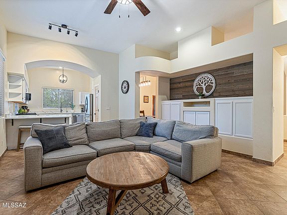 4th image of 721 N Promontory Dr