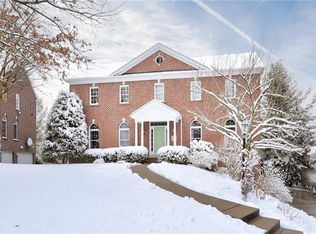 1305 Wellington Dr, Pittsburgh, PA 15241