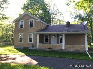 7921 Humphrey Rd, Oriskany, NY 13424