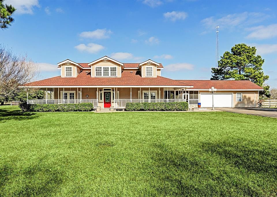 Beautiful country home with wrap around porch! Sits on 2.739 acres! A true Country DREAM close to major roads for an easy commute.