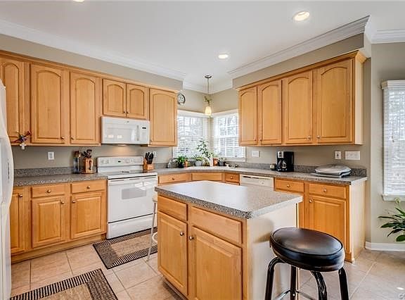 Bright and cheery kitchen