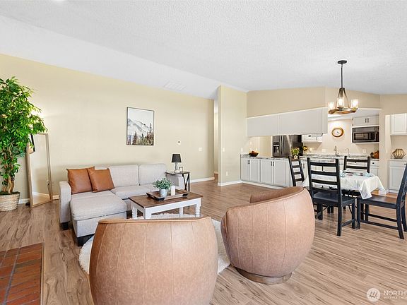 5th image of 8143 Orchard Avenue SE