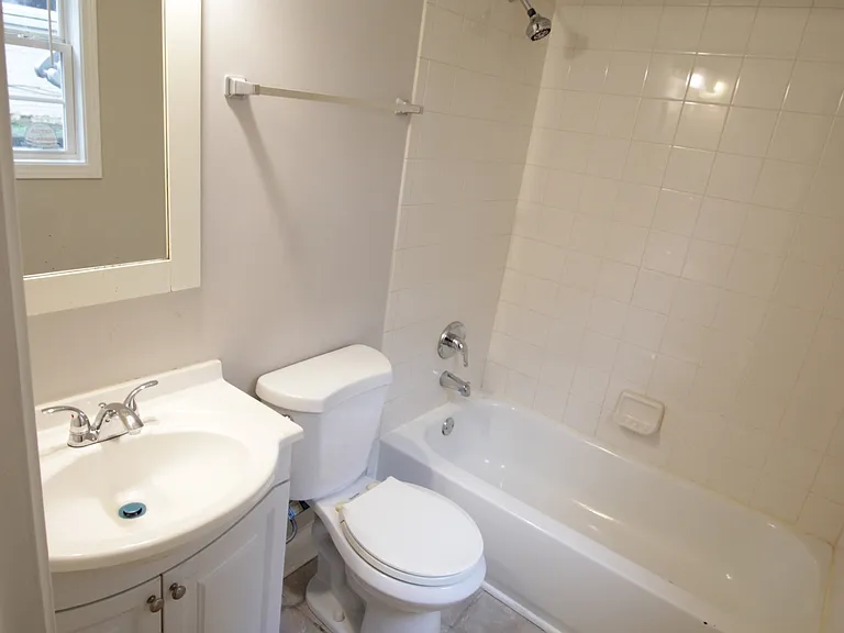 260 Elm St NW #1 — Photo 6