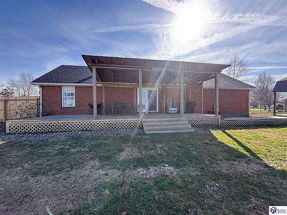 5th image of 185 Rustic Haven Dr
