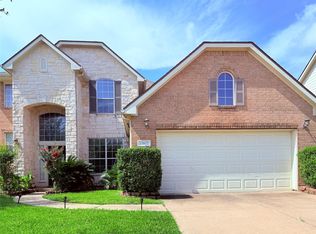 13907 Normandy Ct, Sugar Land, TX 77498