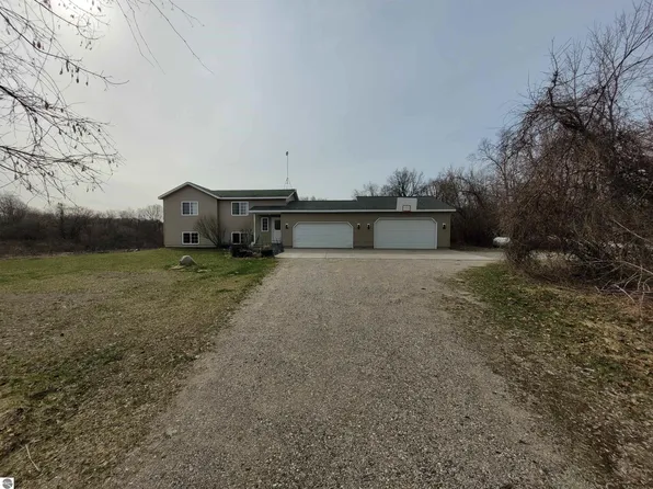 11983 Gala Way, Greenville, MI 48838