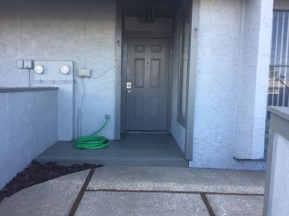 4th image of 140 Limewood Pl Unit E