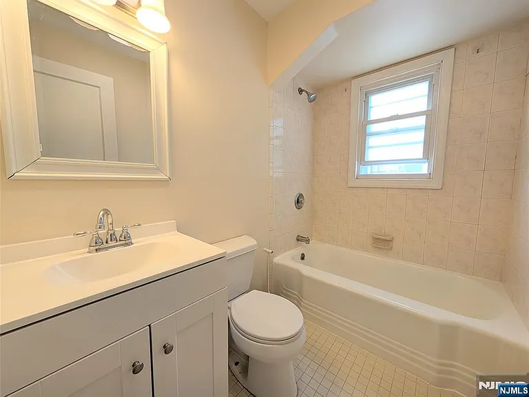 139 Eastern Way — Photo 3