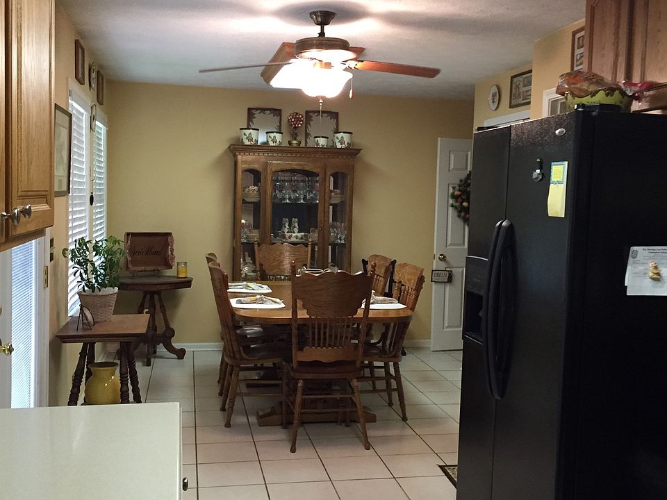 2nd image of 232 Clark Rd