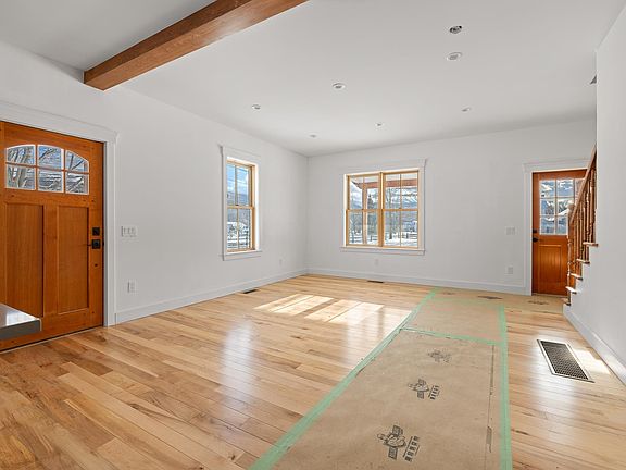 3rd image of 21 Jameson Flats Duplex Unit B