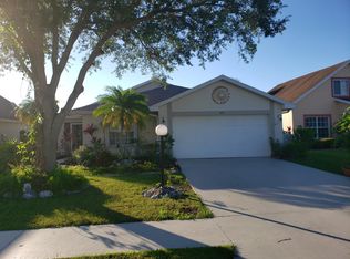 593 Rose Apple Cir, Pt Charlotte, FL 33954