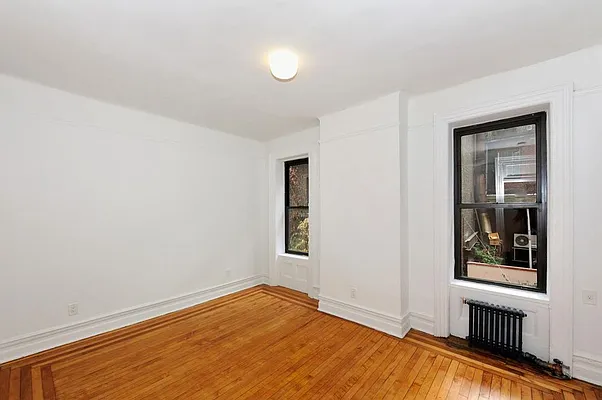 Rented by Aether Property Group | media 8