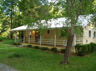 31 Upper Peeks Creek Rd, Franklin, NC 28734