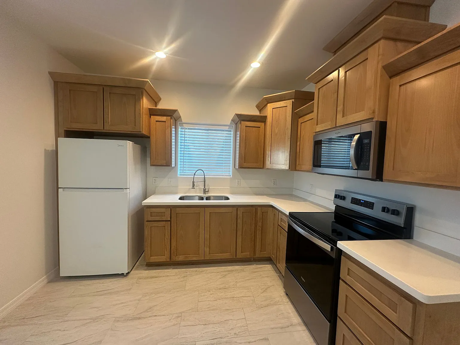448 S. 17th Ave Unit B — Photo 3